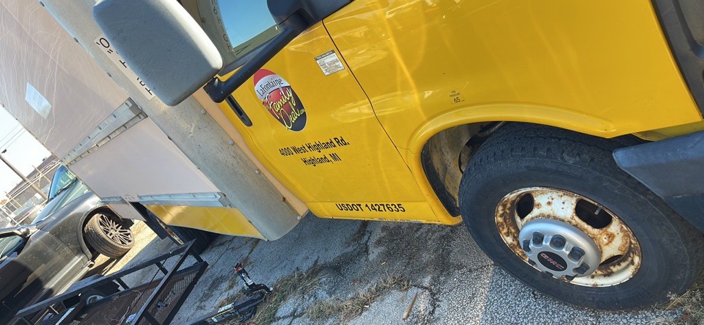 2009 GMC Savana Image 3