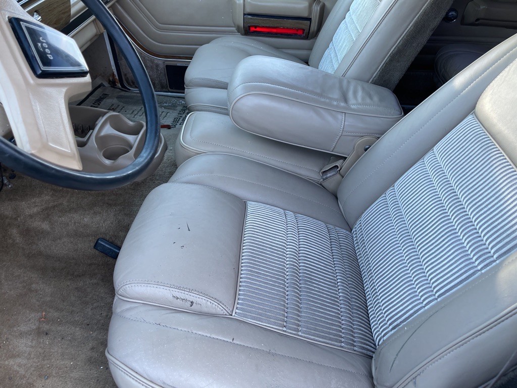 1991 Jeep Grand Cherokee Image 13