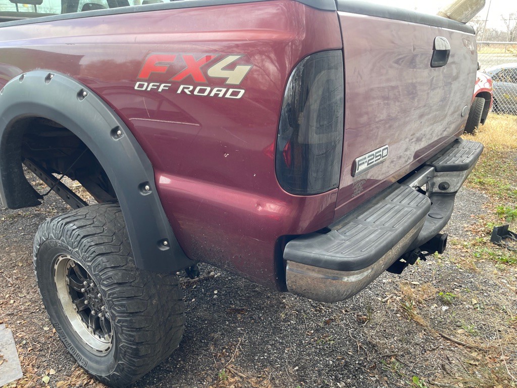 2005 Ford F-250 Image 9