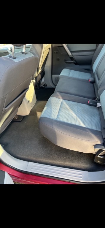 2004 Nissan Titan Image 4