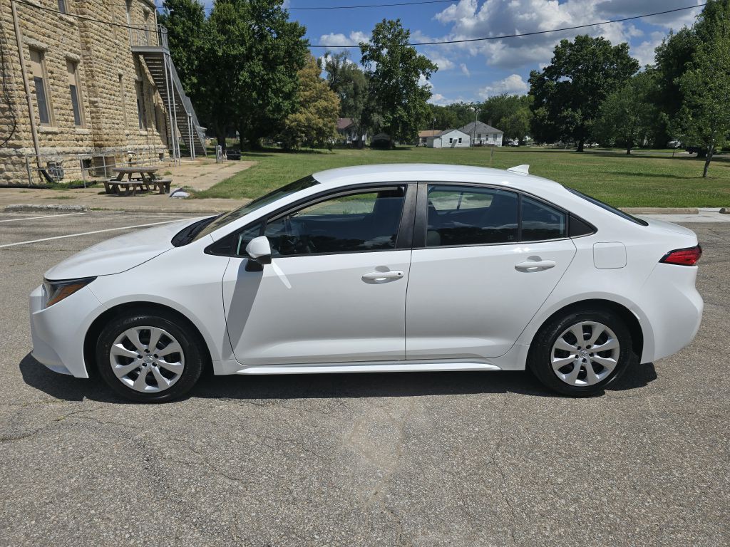 2021 Toyota Corolla Image 2