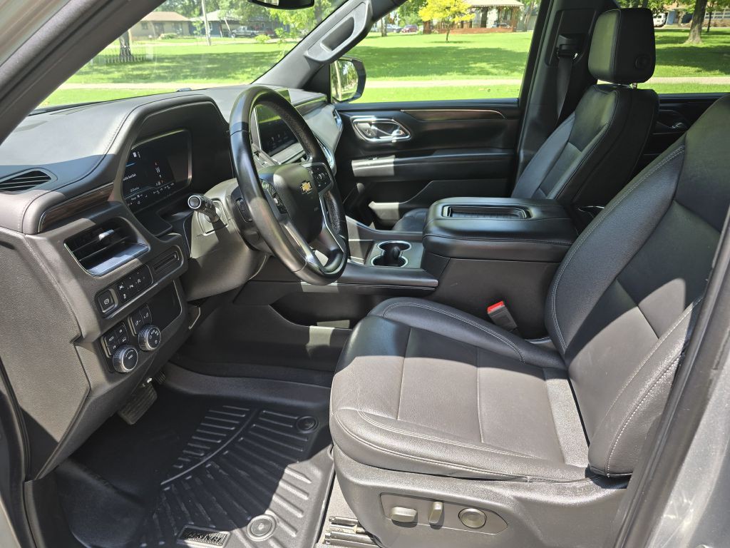 2023 Chevrolet Suburban Image 6