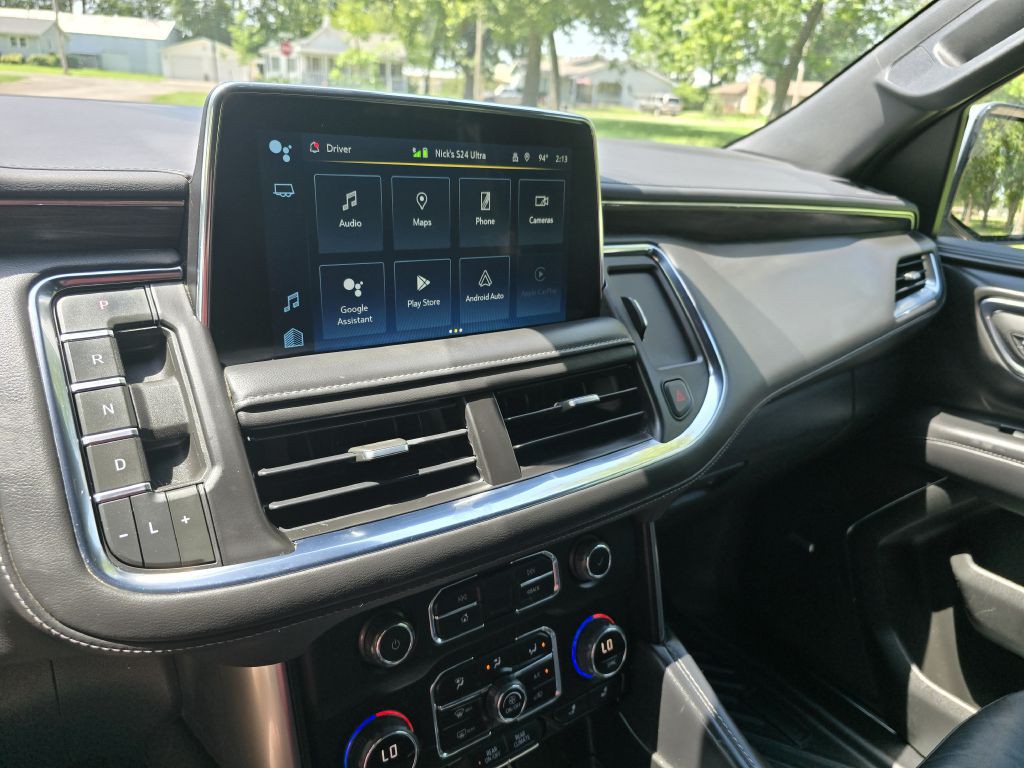 2023 Chevrolet Suburban Image 13