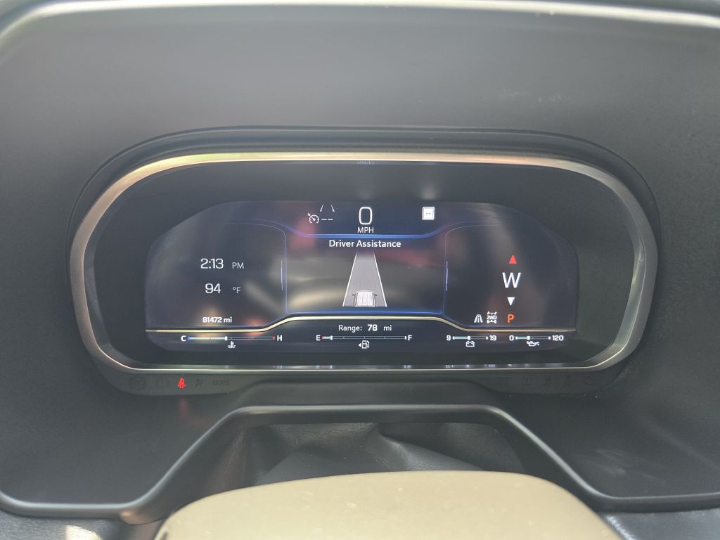 2023 Chevrolet Suburban Image 16