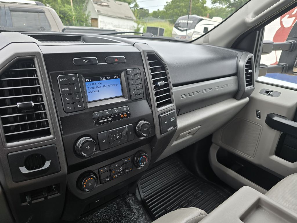 2021 Ford F-350 Image 10