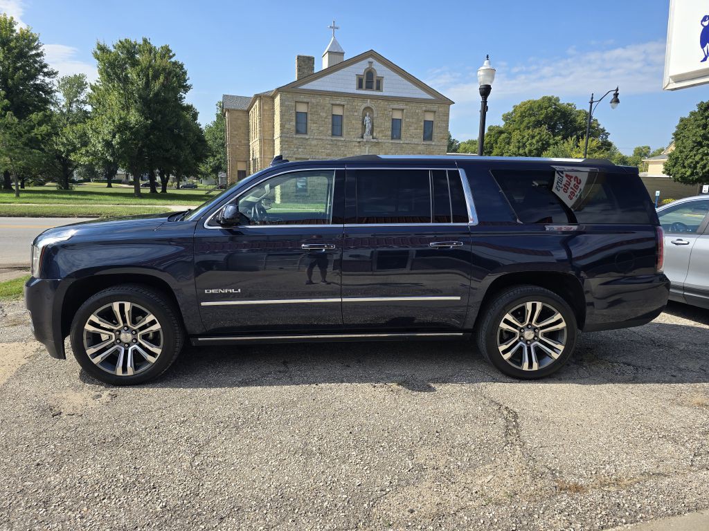 2019 GMC Yukon Image 2