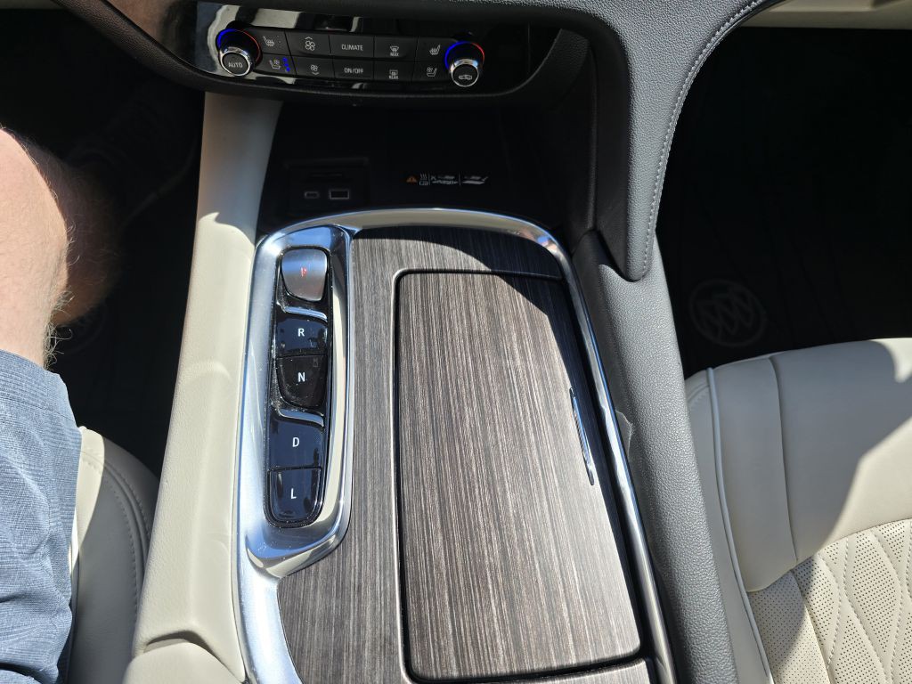 2023 Buick Enclave Image 15