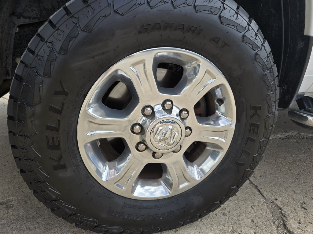 2023 RAM 2500 Image 6