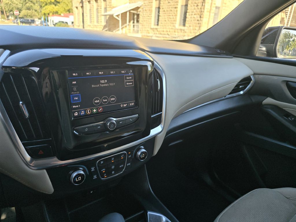 2022 Chevrolet Traverse Image 12