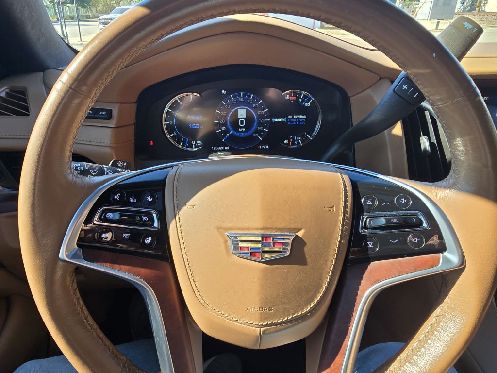 2017 Cadillac Escalade Image 13