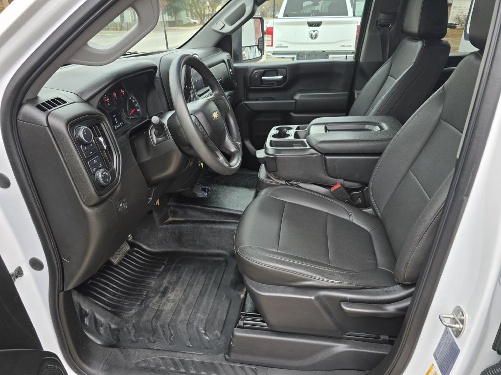 2023 Chevrolet Silverado 1500 Image 6