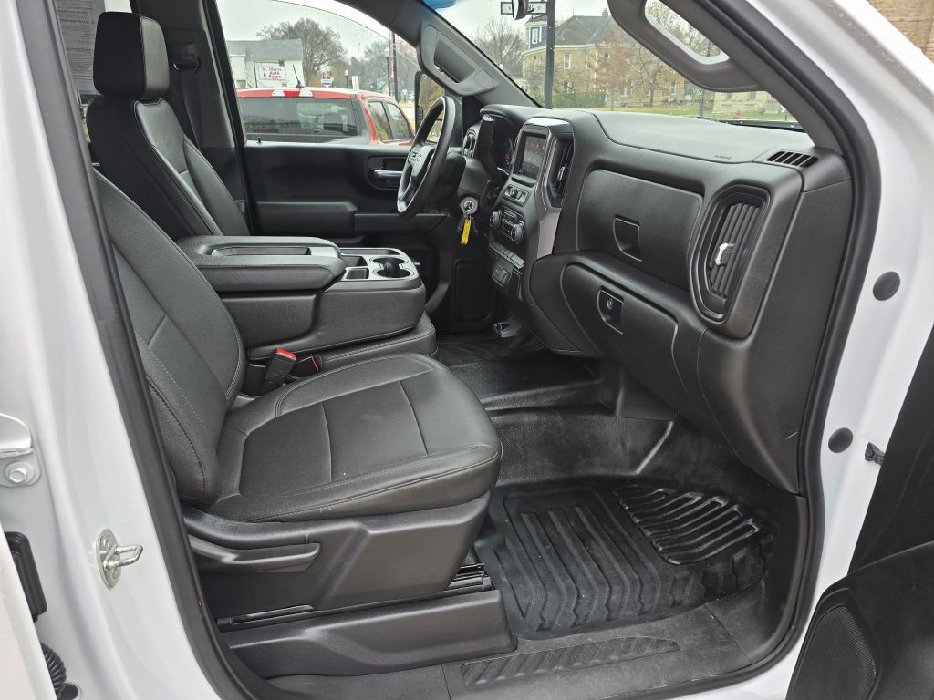 2023 Chevrolet Silverado 1500 Image 9