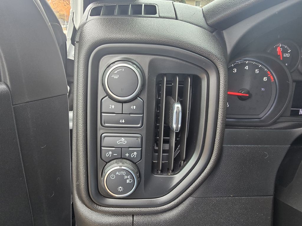 2023 Chevrolet Silverado 1500 Image 10