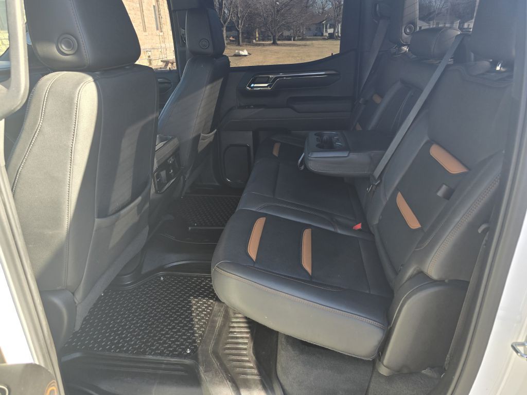 2023 GMC Sierra Image 8