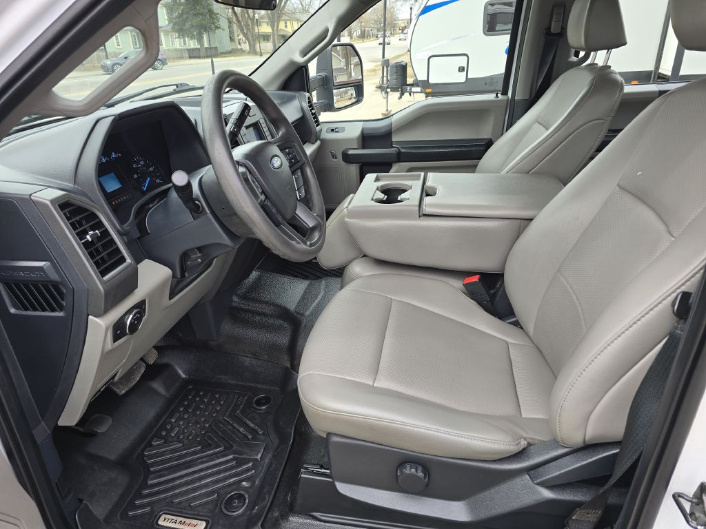 2022 Ford F-250 Image 8