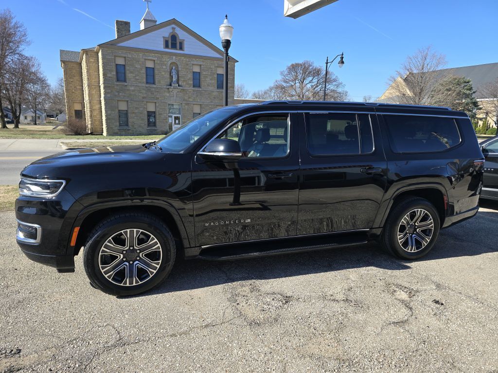 2024 Jeep Wagoneer Image 3