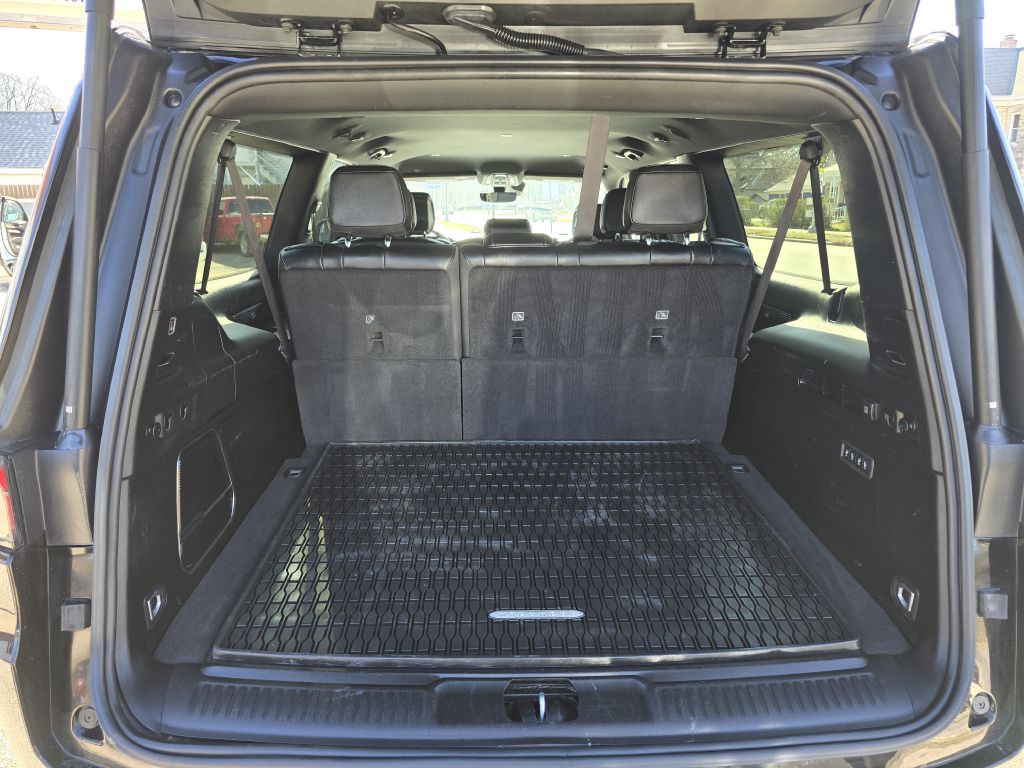 2024 Jeep Wagoneer Image 8