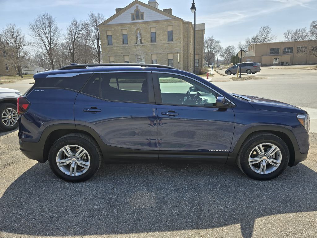 2022 GMC Terrain Image 4