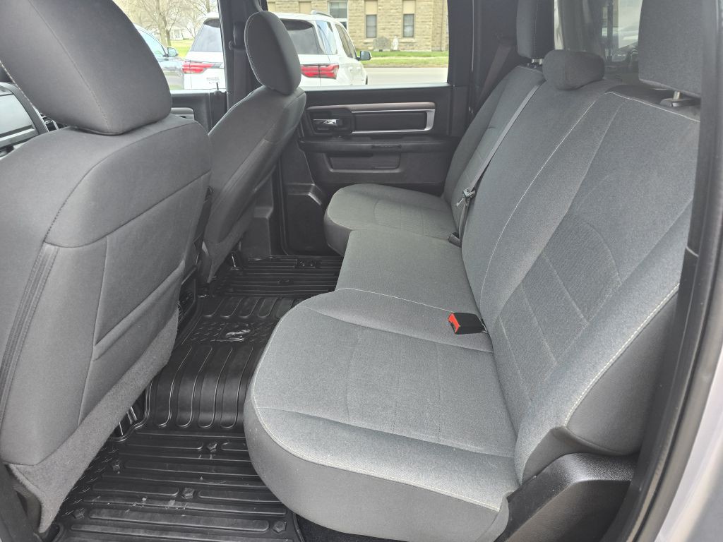 2021 RAM 1500 Image 6