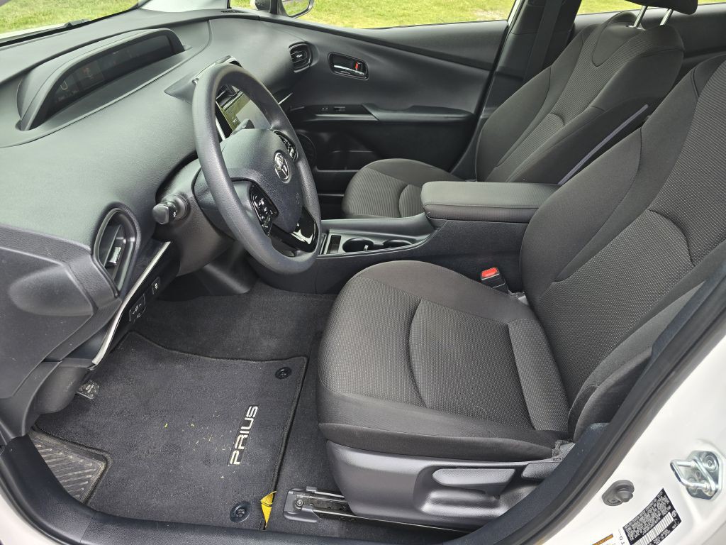 2021 Toyota Prius Image 6