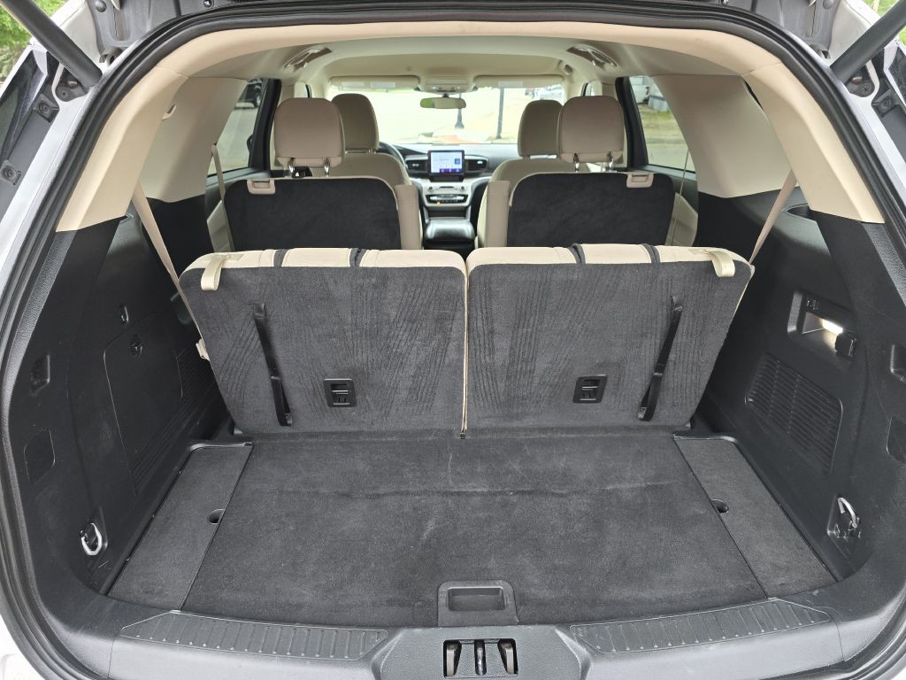 2023 Ford Explorer Image 8