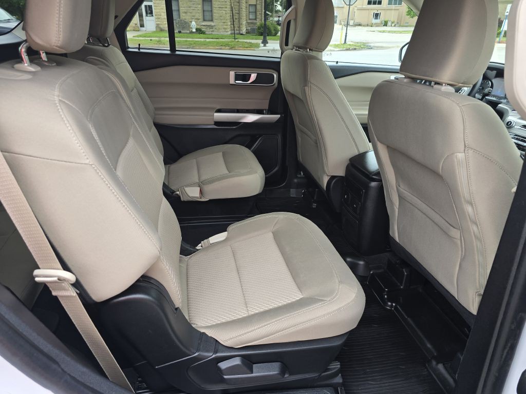 2023 Ford Explorer Image 9