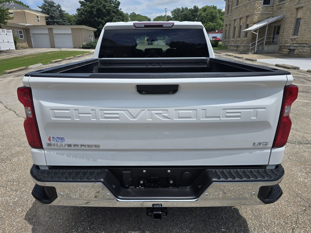 2023 Chevrolet Silverado 1500 Image 3