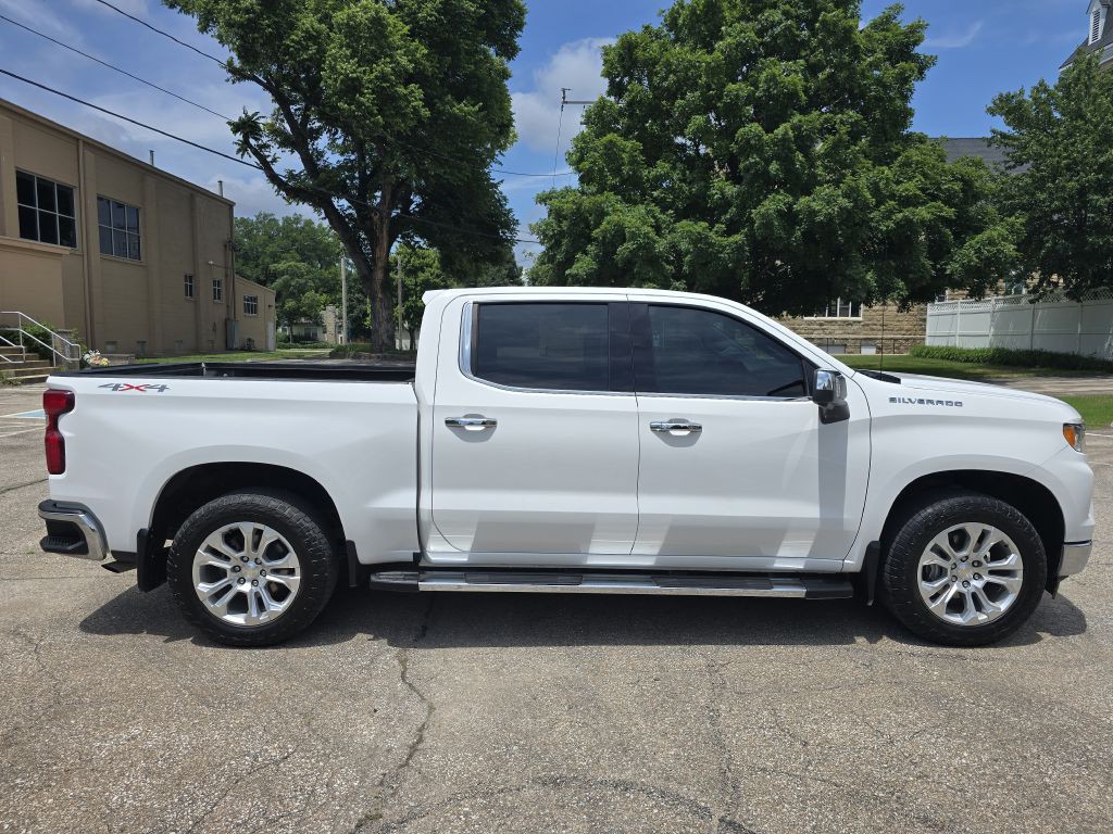 2023 Chevrolet Silverado 1500 Image 4