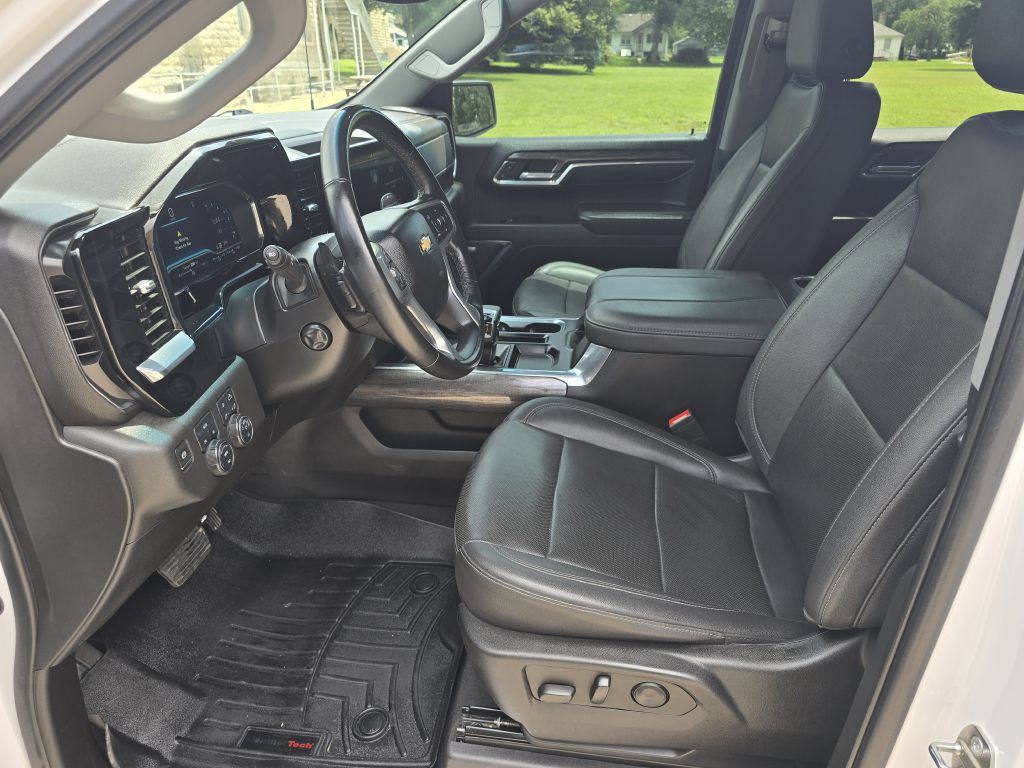 2023 Chevrolet Silverado 1500 Image 7