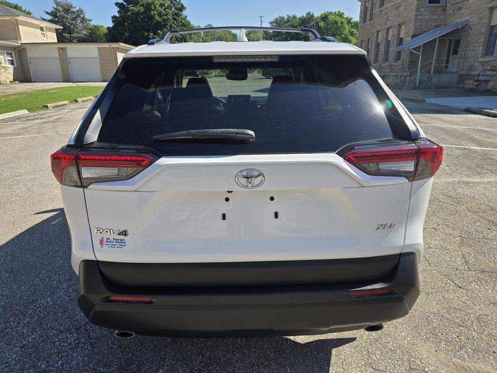 2024 Toyota Rav4 Image 3