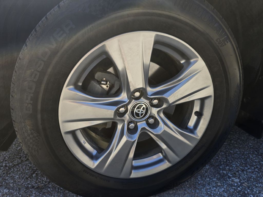 2024 Toyota Rav4 Image 6