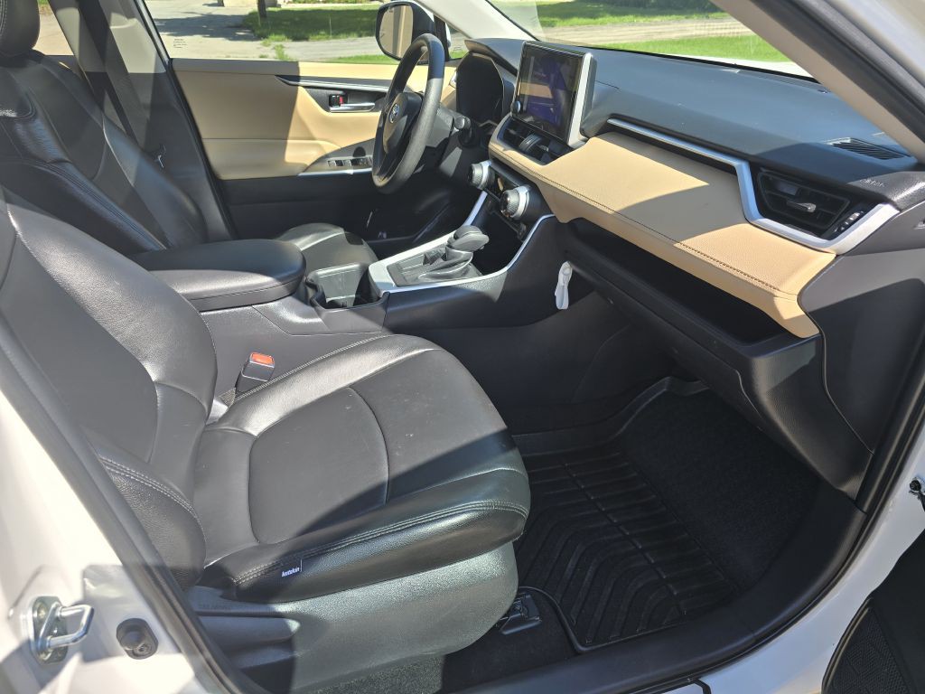 2024 Toyota Rav4 Image 12