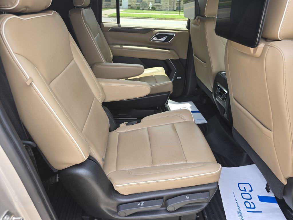 2021 Chevrolet Suburban Image 11