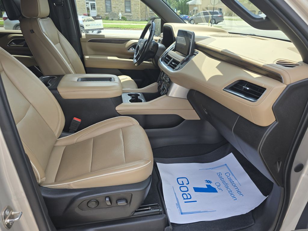 2021 Chevrolet Suburban Image 12