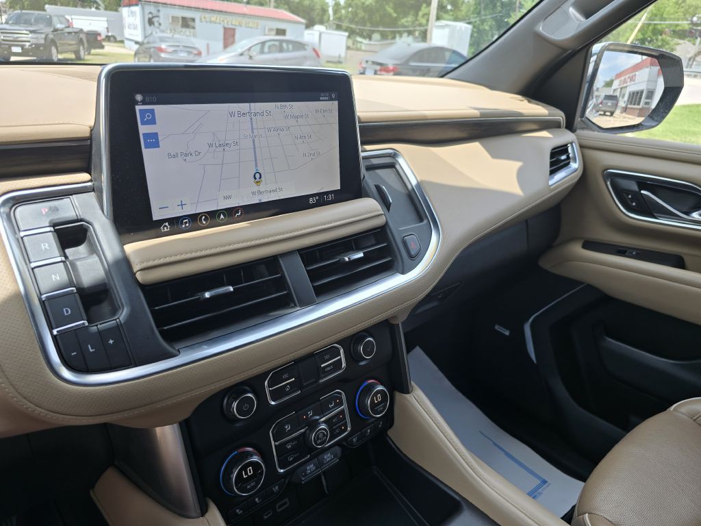 2021 Chevrolet Suburban Image 14