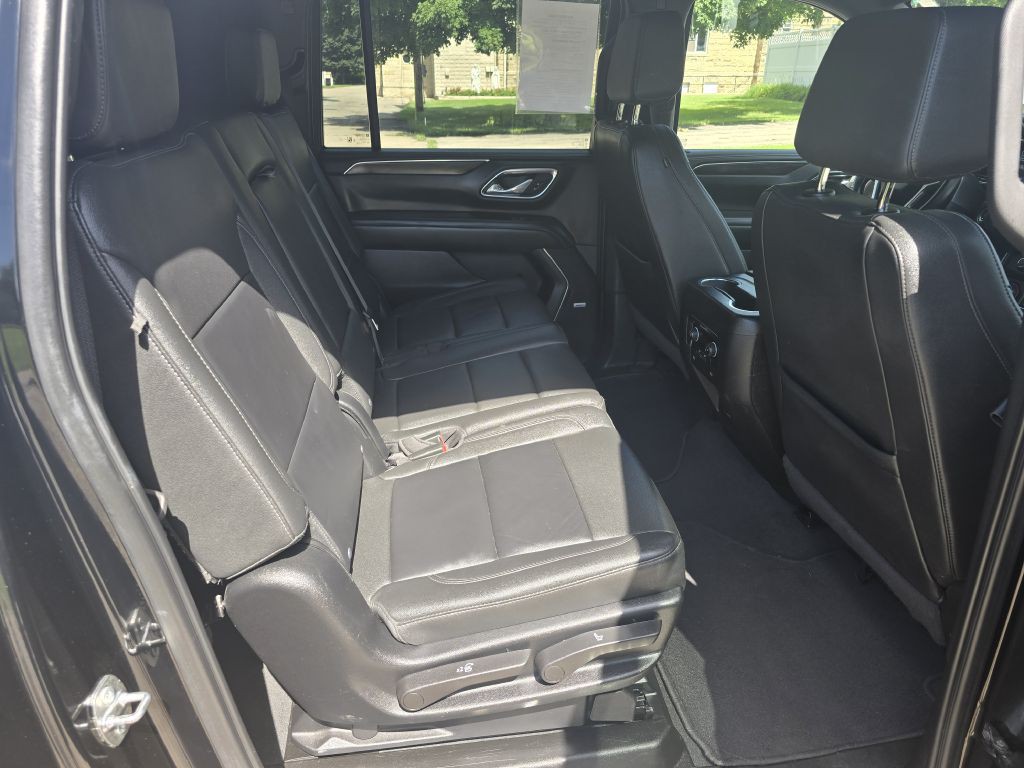 2024 Chevrolet Suburban Image 10