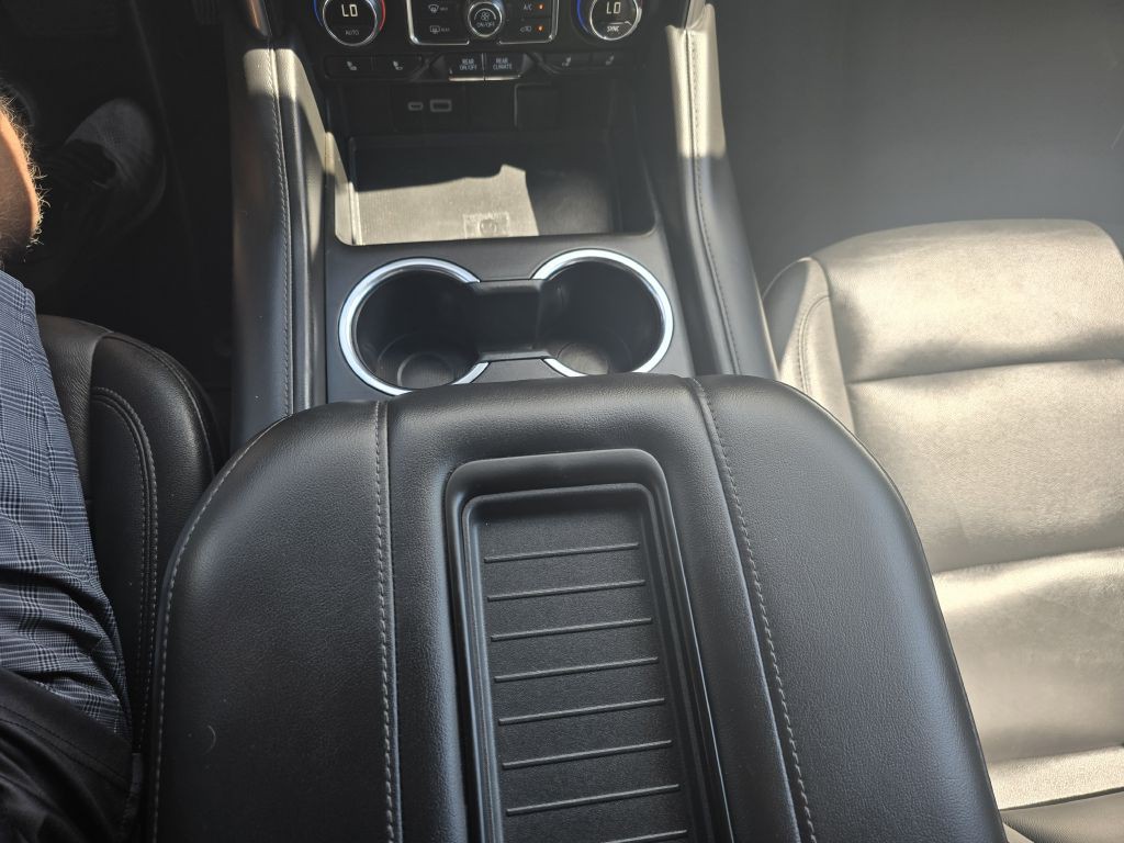 2024 Chevrolet Suburban Image 15