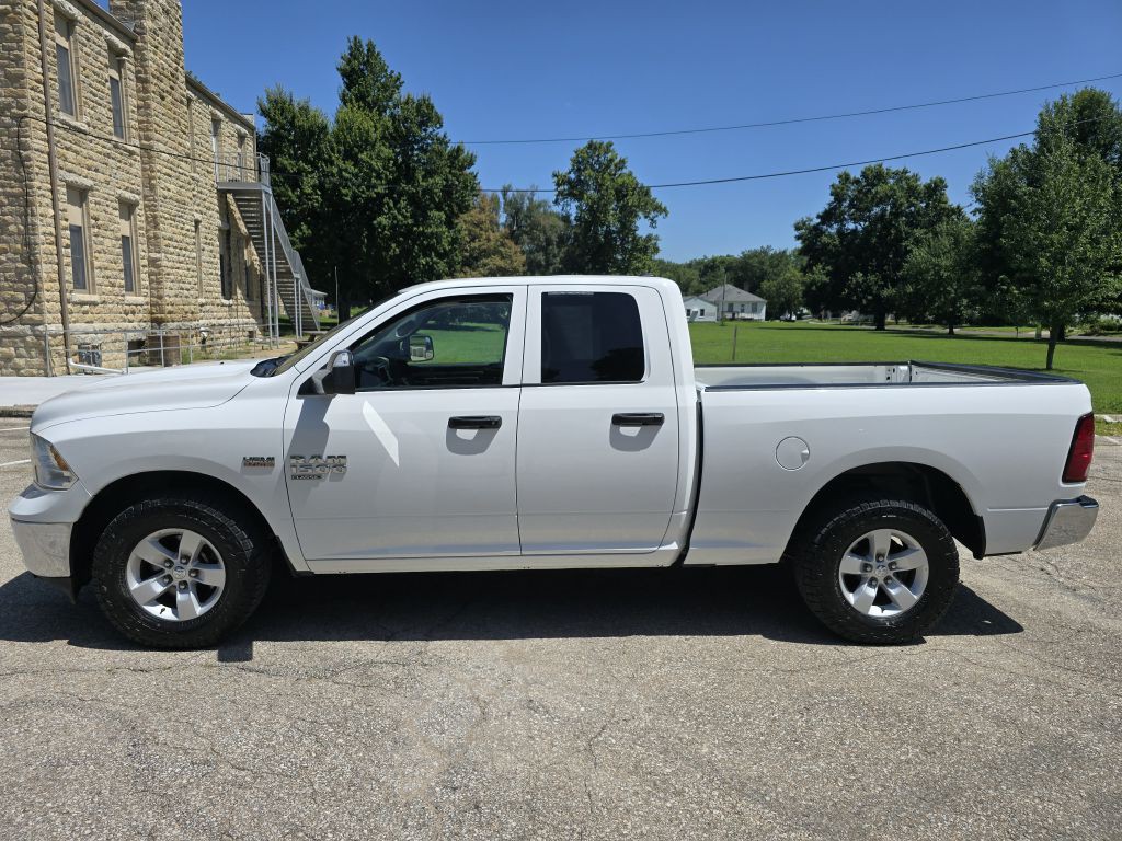 2022 RAM 1500 Image 2