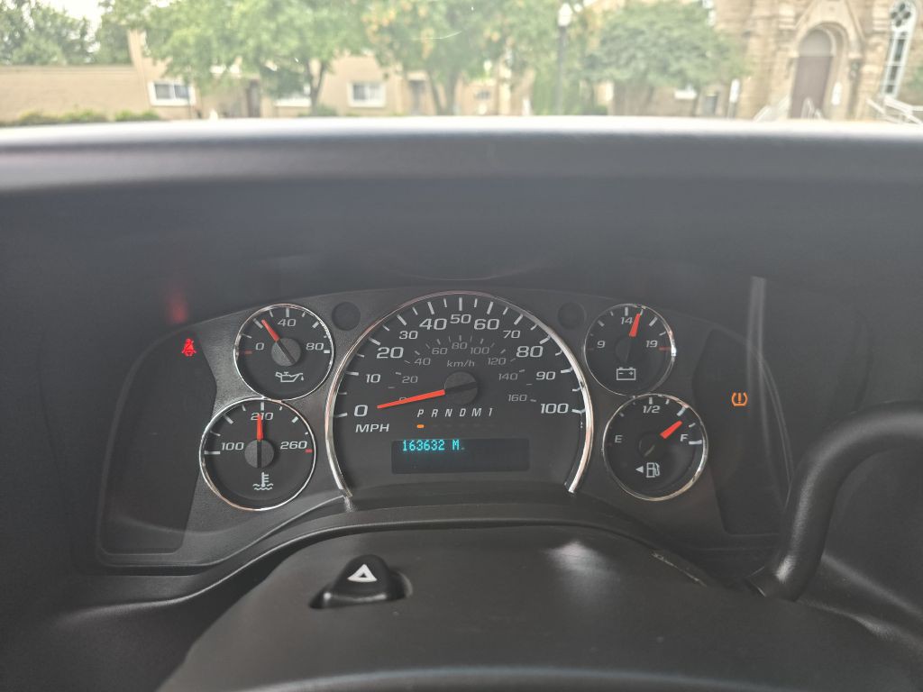 2019 Chevrolet Express Image 10