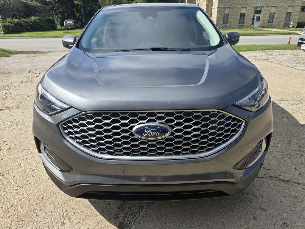 2024 Ford Edge Image 2