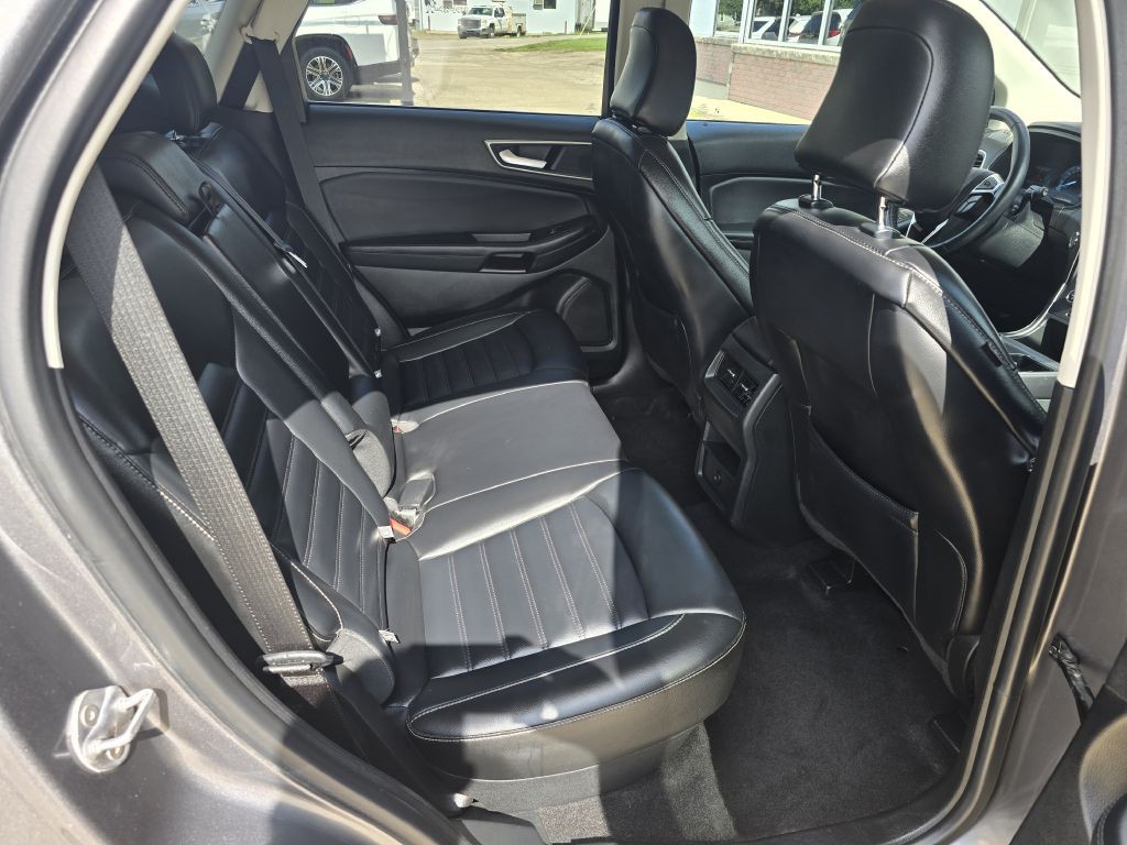 2024 Ford Edge Image 9
