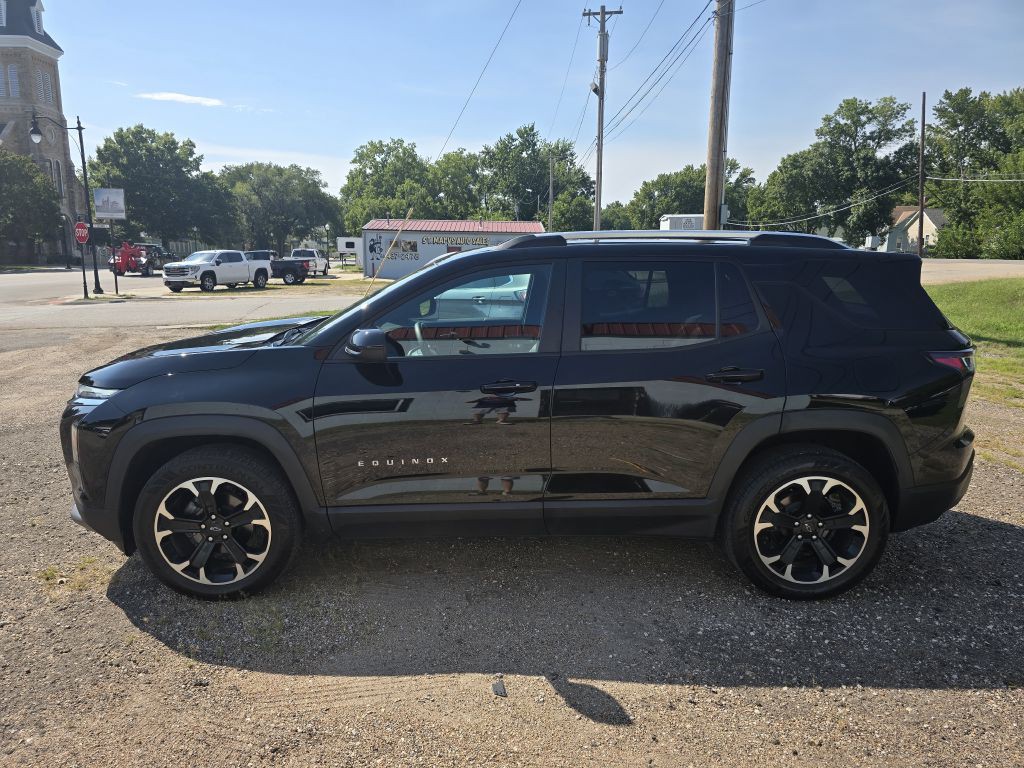 2025 Chevrolet Equinox Image 2