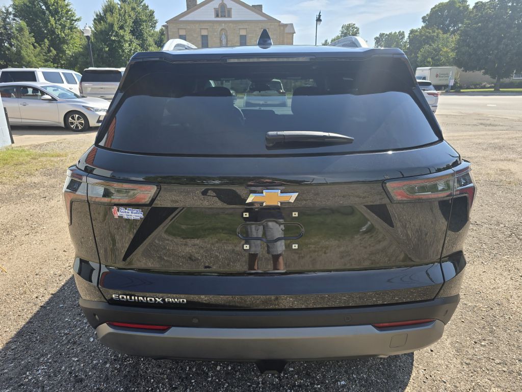 2025 Chevrolet Equinox Image 3