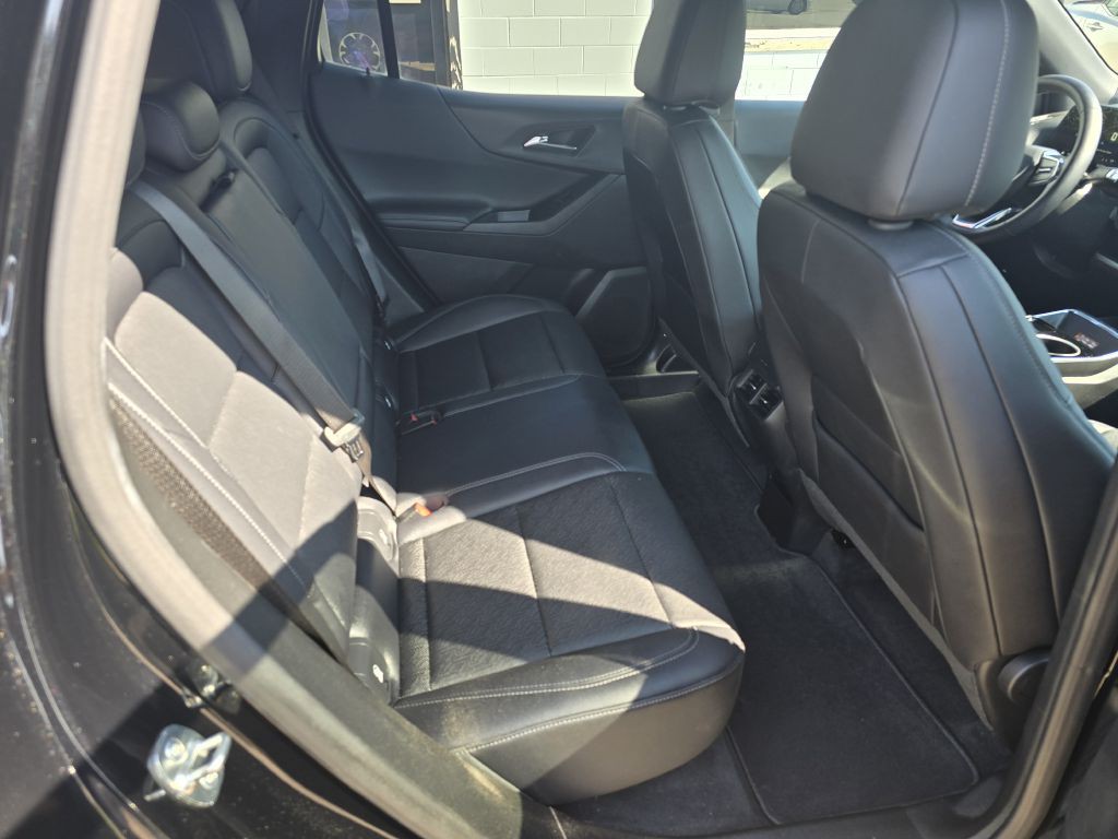 2025 Chevrolet Equinox Image 9
