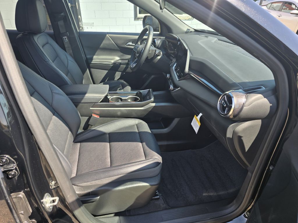 2025 Chevrolet Equinox Image 10