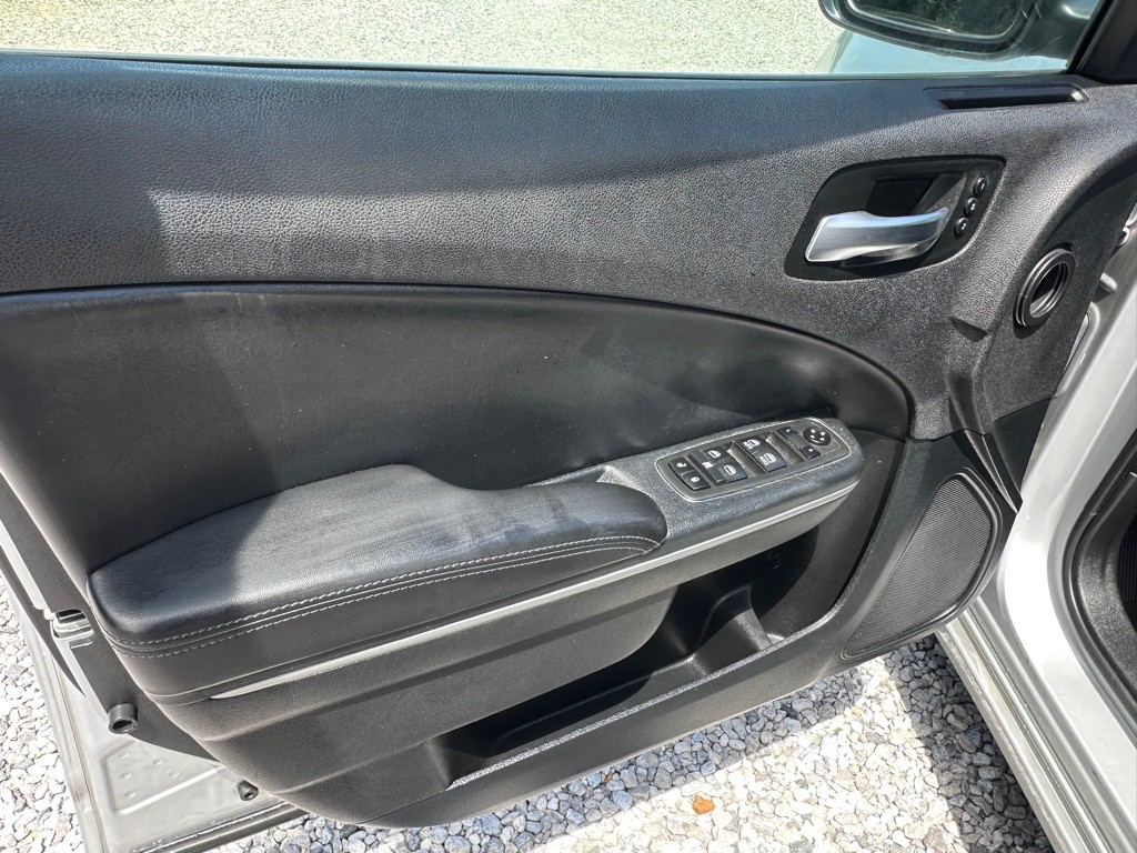 2020 Dodge Charger Image 25