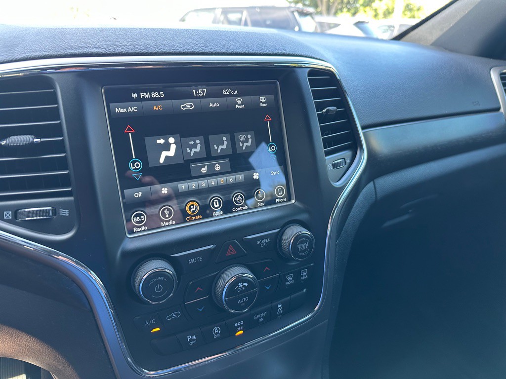 2018 Jeep Grand Cherokee Image 17