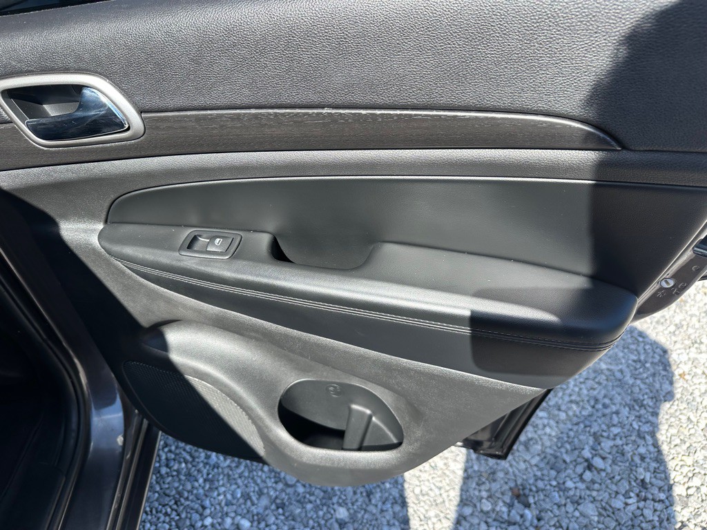 2018 Jeep Grand Cherokee Image 25