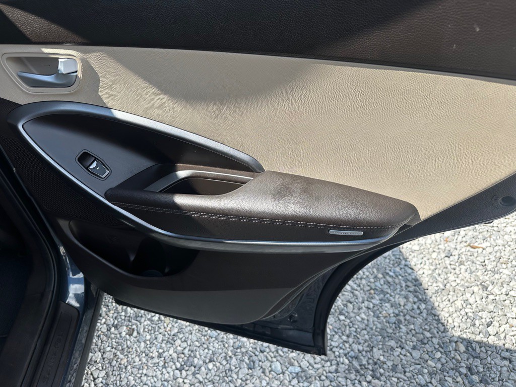 2017 Hyundai Santa Fe Sport Image 25