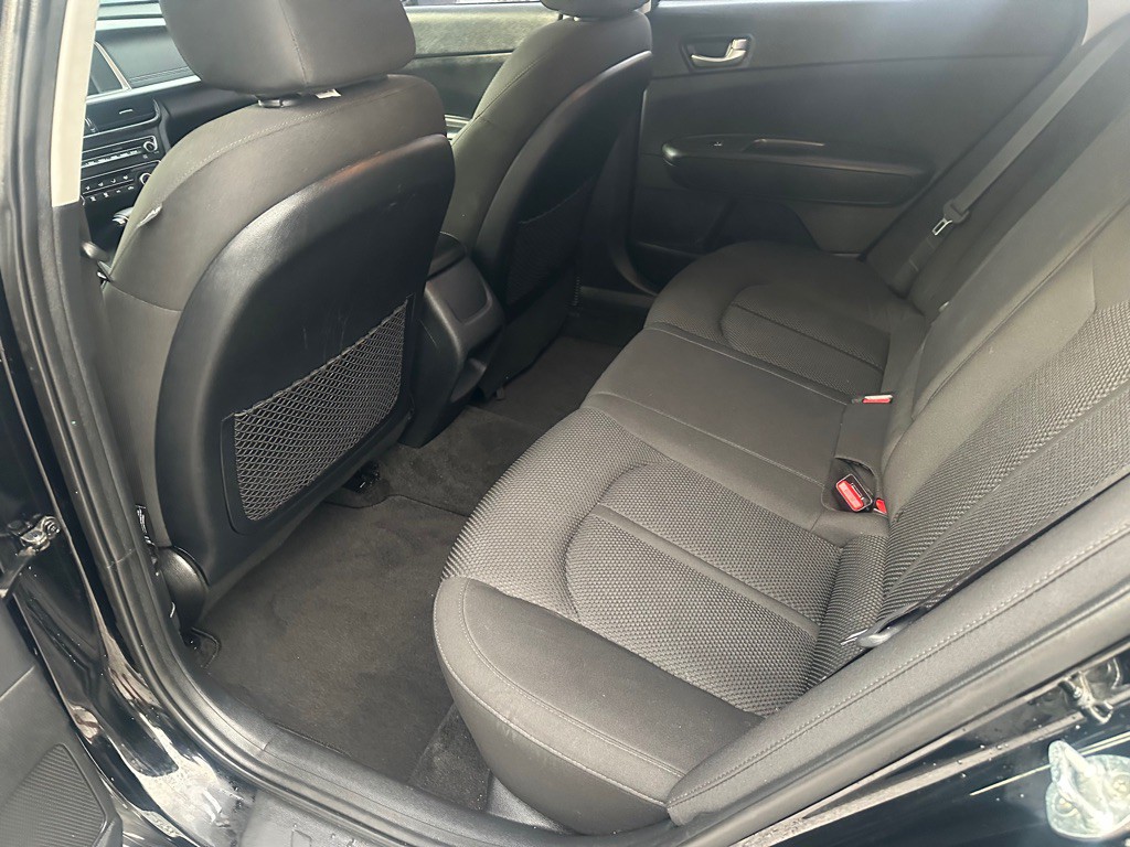 2020 Kia Optima Image 11